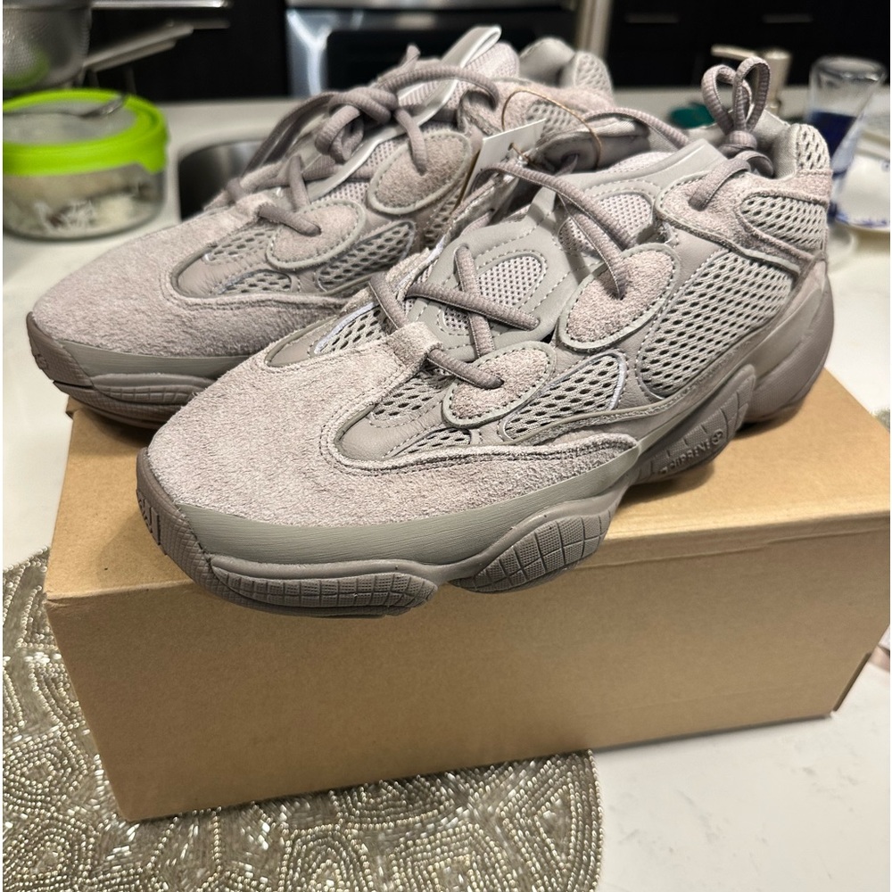 Brand New in Box Adidas Yeezy 500 Ash Grey Size 10.5 - GX3607